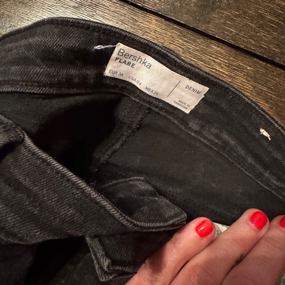 Bershka high waisted flared jeans in black Size 4 Like New - Picture 4 of 5